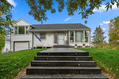 5003 47 Ave, House detached with 4 bedrooms, 2 bathrooms and 4 parking in Forestburg AB | Image 1