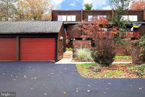 1178 Westerly Pkwy, State College, PA, 16801-4162 | Card Image