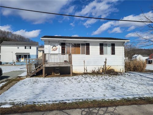 124 Klondike St, Buena Vista, PA, 15018-9515 | Card Image