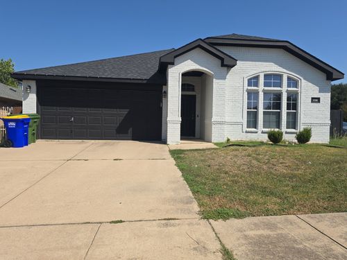 9300 Marilyn Ct, White Settlement, TX, 76108-3563 | Card Image