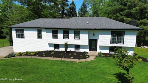 325 Central Ave, Pewee Valley, KY, 40056-9002 | Card Image