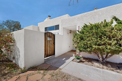8420 Parrot Run Rd Ne, Albuquerque, NM, 87109-6146 | Card Image