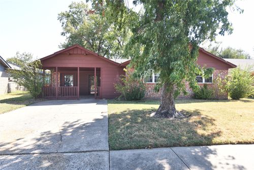 1701 N Birch St, Owasso, OK, 74055-4623 | Card Image