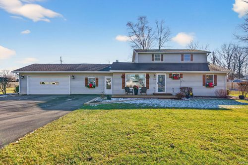 212 E Davis St, Sweetser, IN, 46987 | Card Image