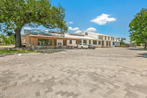 205-301 S Toulme St, Bay Saint Louis, MS, 39520-4445 | Card Image