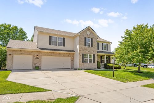 8117 Winterset Cir, Indianapolis, IN, 46214-2287 | Card Image