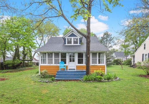 132 Blue Point Ave, Blue Point, NY, 11715-1237 | Card Image