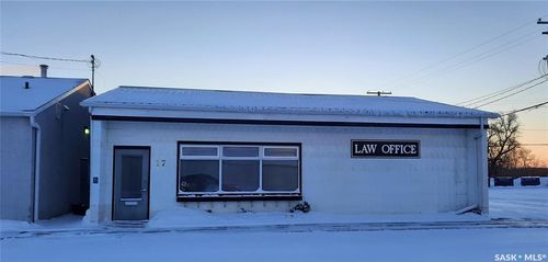 17 1st Ave Nw, Preeceville, SK, S0A3B0 | Card Image