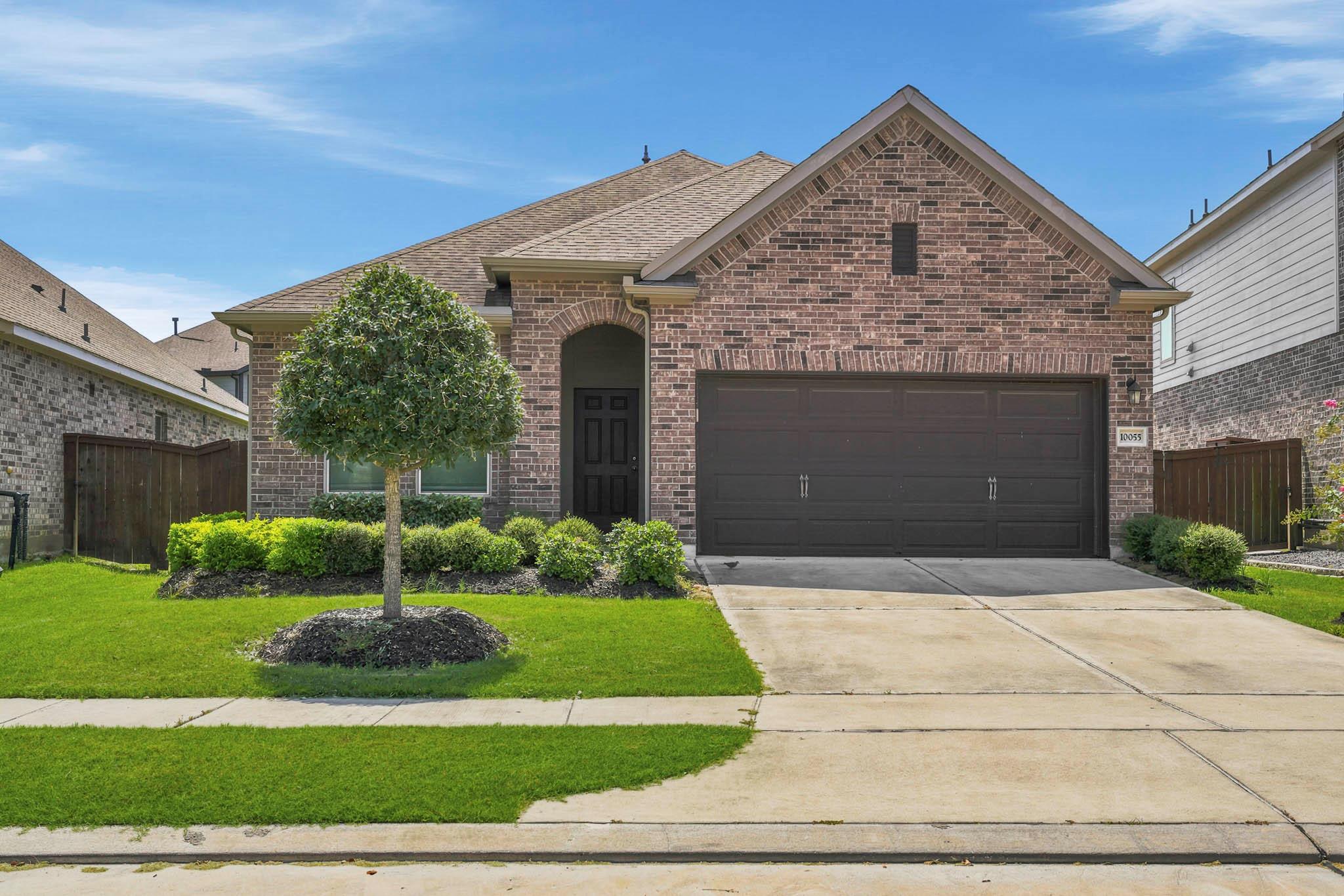 Residential Lease in Iowa Colony