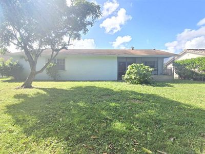 25947 Sw 132 Nd Court, House other with 4 bedrooms, 2 bathrooms and null parking in Homestead FL | Image 3