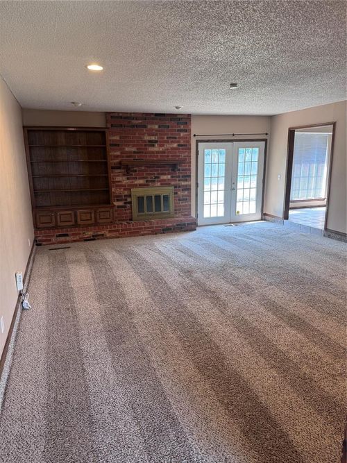 2208 Nw 118th St, Oklahoma City, OK, 73120-7806 | Card Image