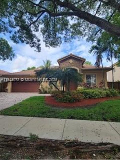 22032 Sw 95th Pl, Cutler Bay, FL, 33190-1243 | Card Image