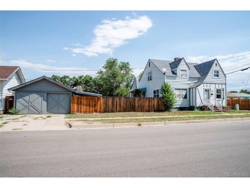 719 Walnut St, Brighton, CO, 80601-1700 | Card Image