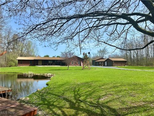 4955 Cadwallader Sonk Rd, Vienna, OH, 44473-9710 | Card Image