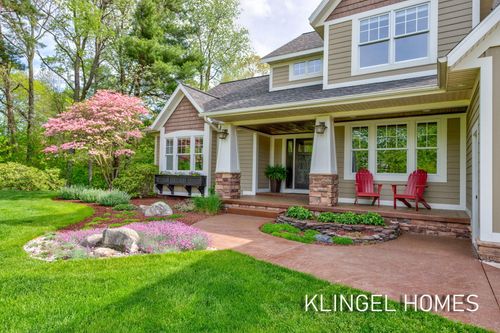 18918 Whispering Pines Way, Spring Lake, MI, 49456-8820 | Card Image