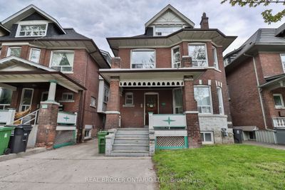 501 Palmerston Blvd, Home with 6 bedrooms, 3 bathrooms and 5 parking in Toronto ON | Image 1