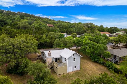 10913 Ridgeway St, Jonestown, TX, 78645-2933 | Card Image