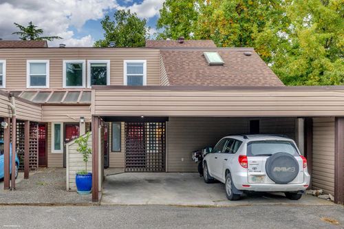 15-45915 Cheam Ave, Chilliwack, BC, V2P1N7 | Card Image