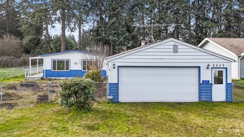 8629 Sequoia Court Se, Yelm, WA, 98597 | Card Image