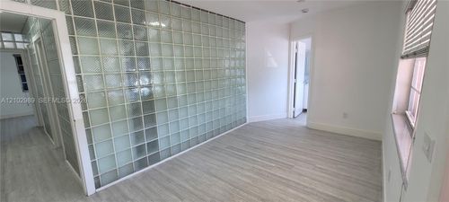 2-4801 Nw 3, Miami, FL, 33126 | Card Image