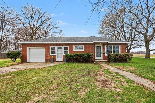 609 E Railroad St, Bronson, MI, 49028-1137 | Card Image