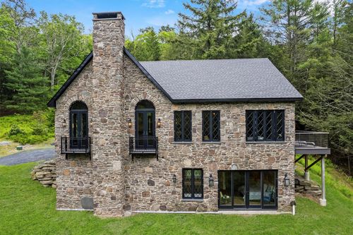 367 Black Forest Rd, Glen Spey, NY, 12737-8519 | Card Image