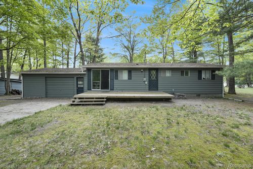 9689 Pine Ln, Evart, MI, 49631-8245 | Card Image