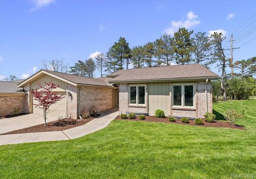 2006 Waldons Ct, West Bloomfield, MI, 48322-4337 | Card Image