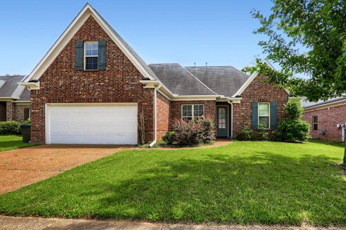 7915 Country Lake Dr, Bartlett, TN, 38133-2770 | Card Image