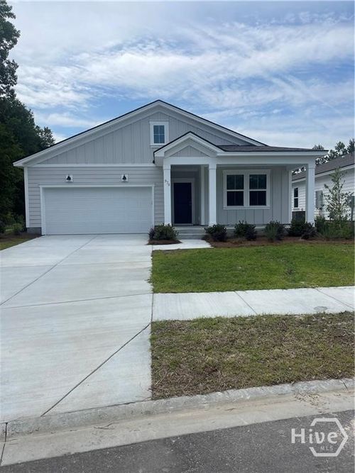 978 Longleaf Dr, Richmond Hill, GA, 31324-6813 | Card Image