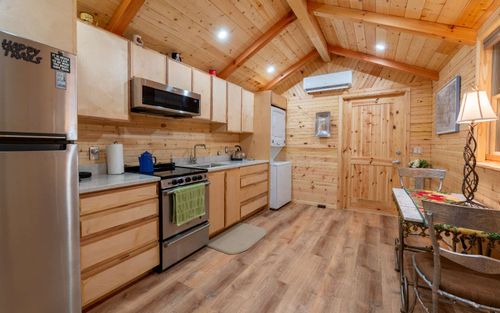 4354 284th Ter, Branford, FL, 32008-2235 | Card Image