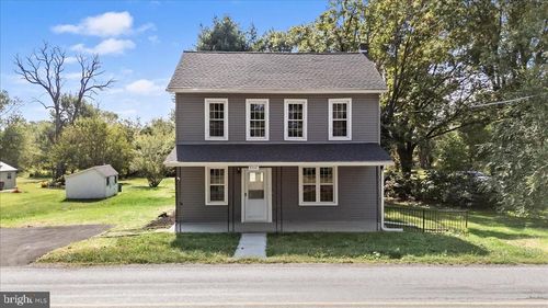 8312 Mertztown Rd, Alburtis, PA, 18011-9516 | Card Image