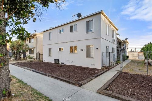 14324 Roscoe Blvd, Panorama City, CA, 91402-4224 | Card Image
