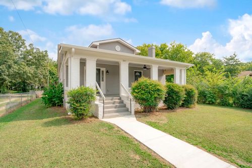2211 Kirby Ave, Chattanooga, TN, 37404-3704 | Card Image