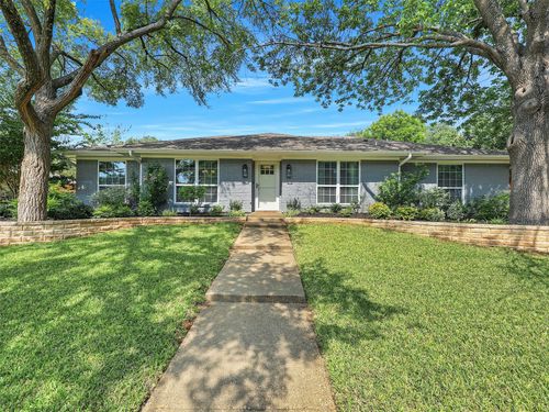561 Sellmeyer Ln, Highland Village, TX, 75077-7220 | Card Image