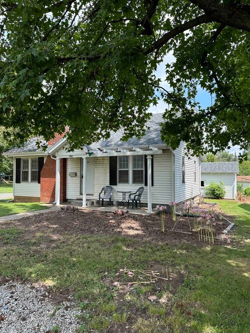 800 S 25th St, Mount Vernon, IL, 62864-3020 | Card Image