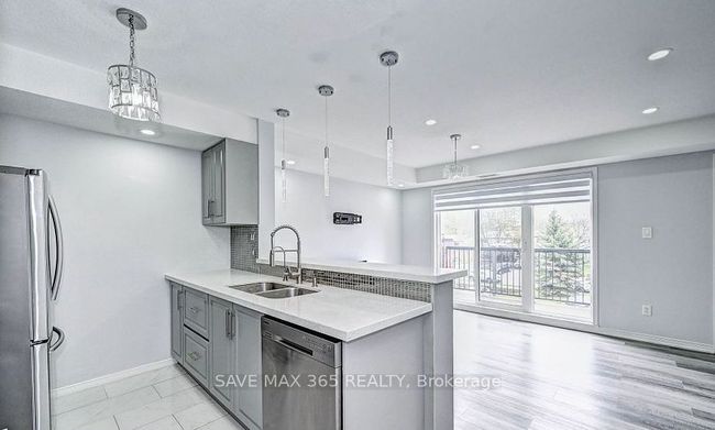 4D - 45 Cedarhill Cres, Condo with 3 bedrooms, 2 bathrooms and 1 parking in Kitchener ON | Image 5
