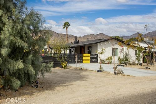 11052 West Dr, Morongo Valley, CA, 92256 | Card Image