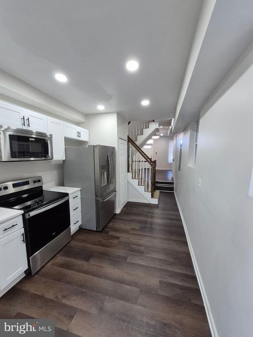 2015 E Fairmount Ave, BALTIMORE, MD, 21231-1609 | Card Image