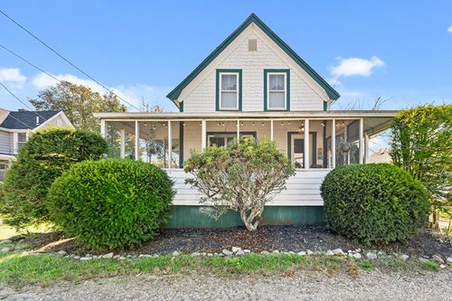 70 Beach St, Marshfield, MA, 02050-5204 | Card Image