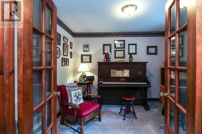 3 Kelley Cres, House other with 4 bedrooms, 3 bathrooms and 8 parking in Wasaga Beach ON | Image 19