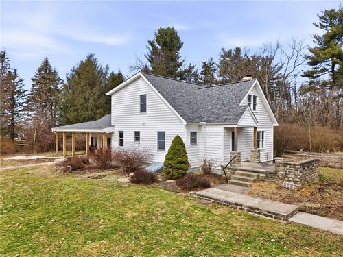 220 W Cruikshank Rd, Butler, PA, 16002-8911 | Card Image