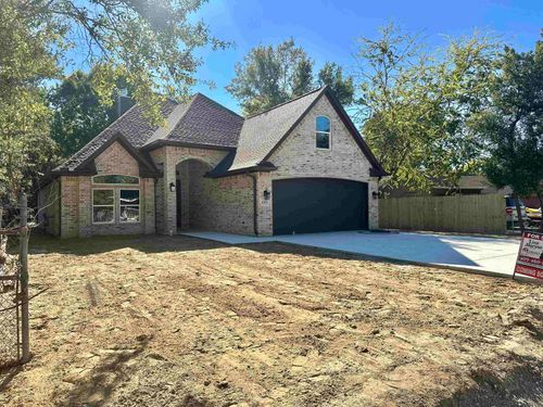 6370 32nd St, Groves, TX, 77619-4505 | Card Image