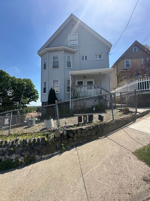 52-50-52 Allen Ave, Lynn, MA, 01902-3527 | Card Image