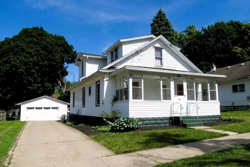 743 Ellery Ave, Jackson, MI, 49202-3428 | Card Image