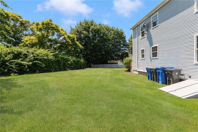208 W View Rd, House other with 4 bedrooms, 3 bathrooms and 4 parking in Middletown RI | Image 45