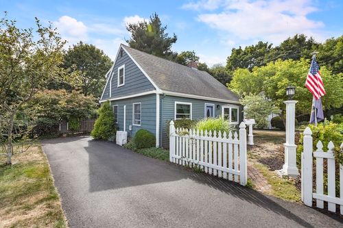 14 Alandale Pkwy, Norwood, MA, 02062-4002 | Card Image