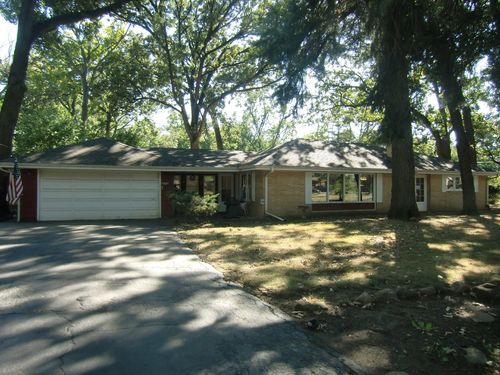 7357 W 109th St, Worth, IL, 60482-1147 | Card Image