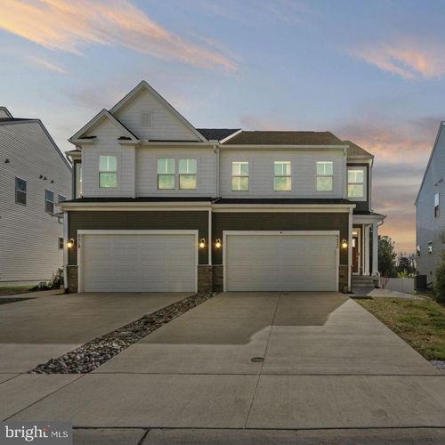 6520 Wild Orchid Ct, FREDERICKSBURG, VA, 22407-7218 | Card Image