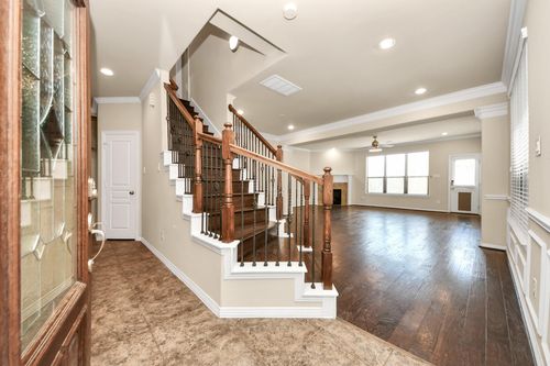 5627 Darling St, Houston, TX, 77007-1828 | Card Image